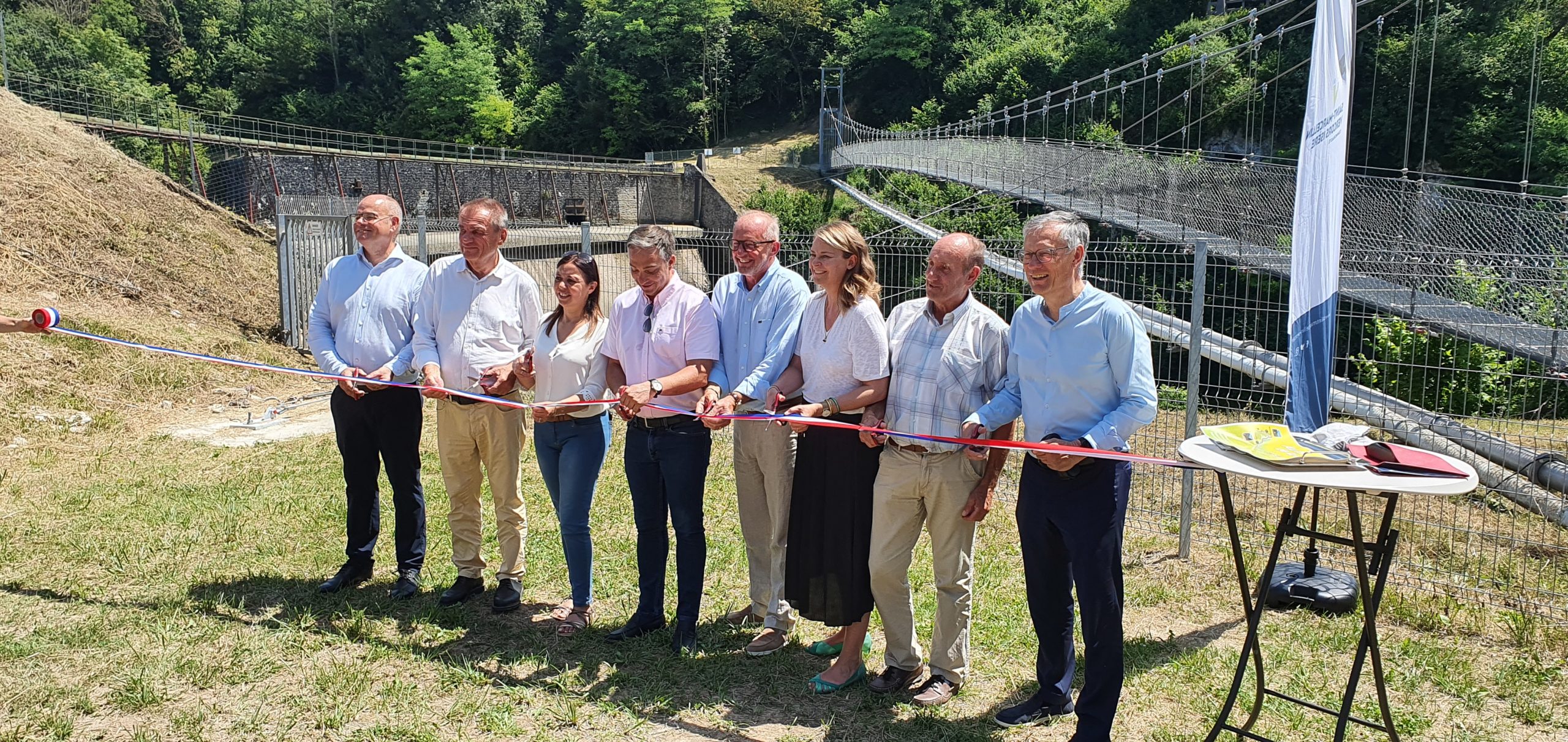 Inauguration de la passerelle himalayenne de la Bourne